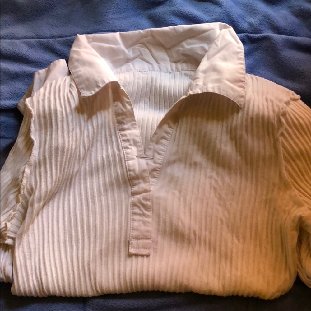 Low v White Collard shirt
